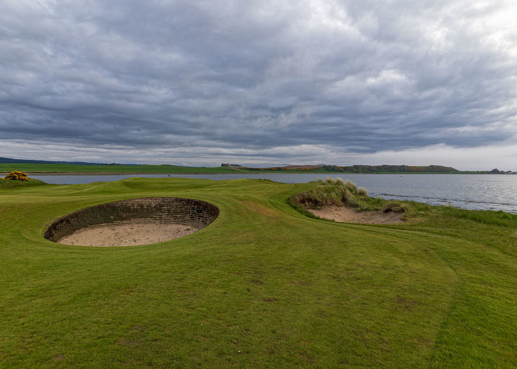 Castle Stuart Golf Links | Credit: Valenta | CC | https://www.geograph.org.uk/photo/6510112