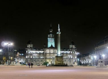 Glasgow City Chambers | By Velvet | CC BY-SA 3.0 via Wikimedia Commons | http://bit.ly/1GIpdI0