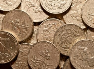 Pound coins | CC | William Warby | https://flic.kr/p/8puwXg