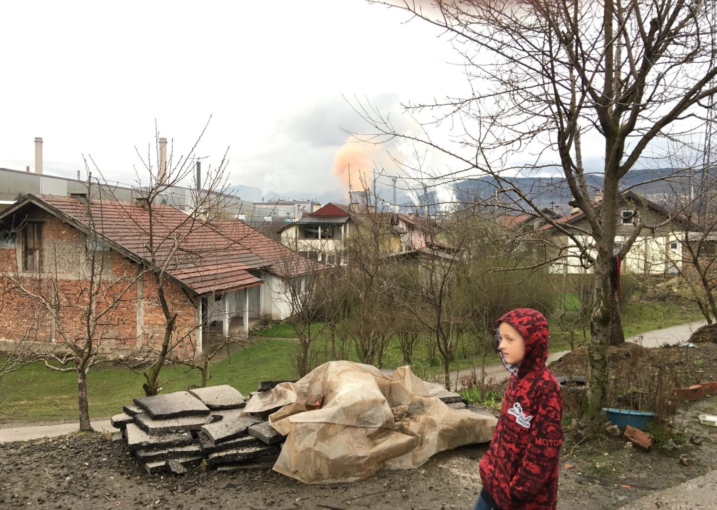The Bosnian steel town choking to death 1