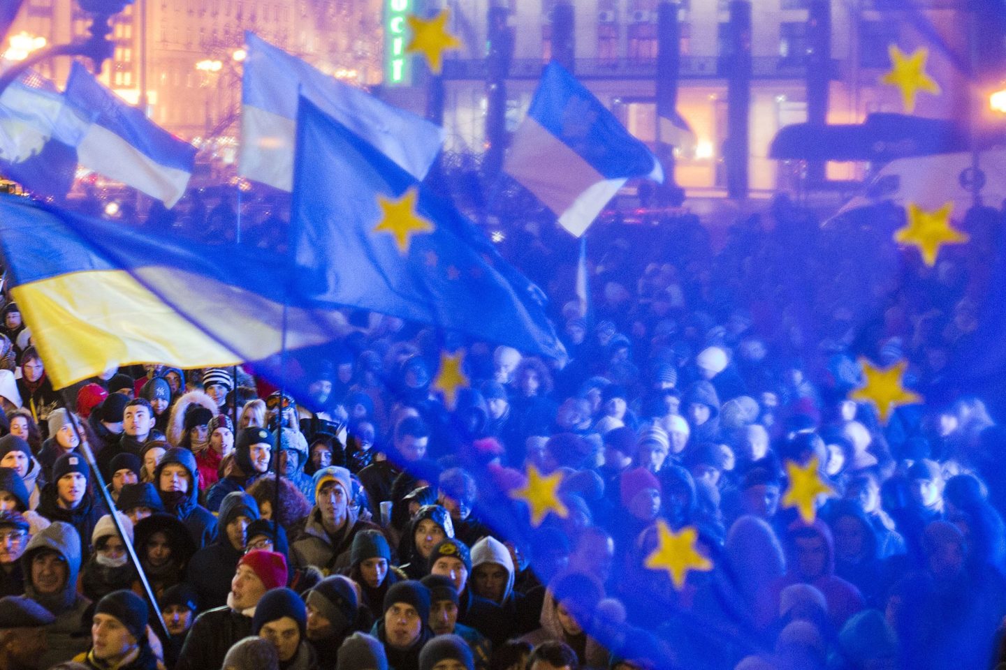 War on Europe’s frontier: the Ukrainians risking their lives to join the EU 5
