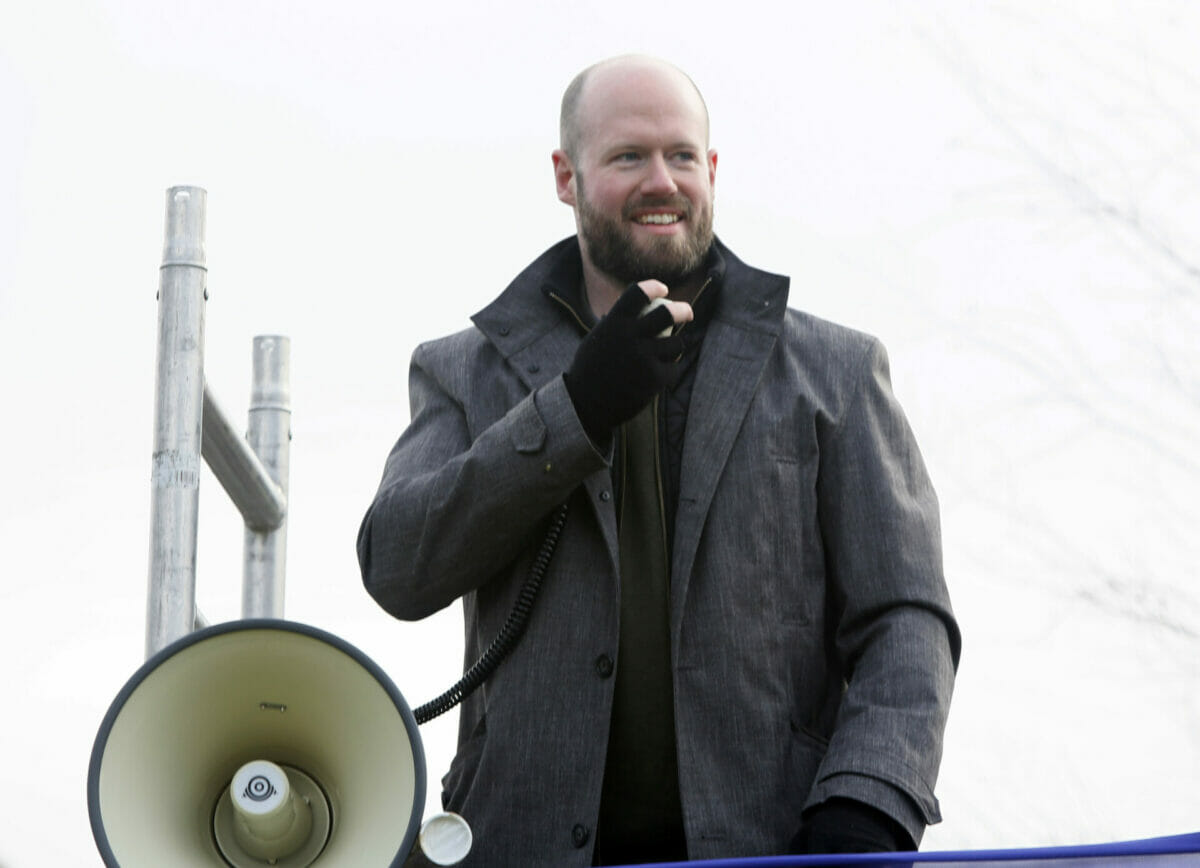 Erskine protest attended by far right activists linked to banned neo-Nazi group 5